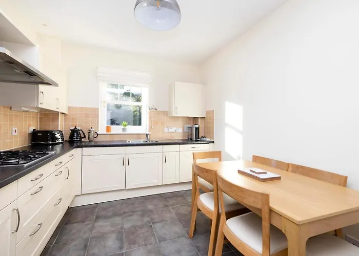 Joivy Modern Flat With Free Parking